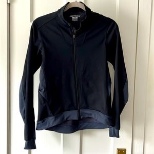 Arc’teryx small black wind stopper bike jacket